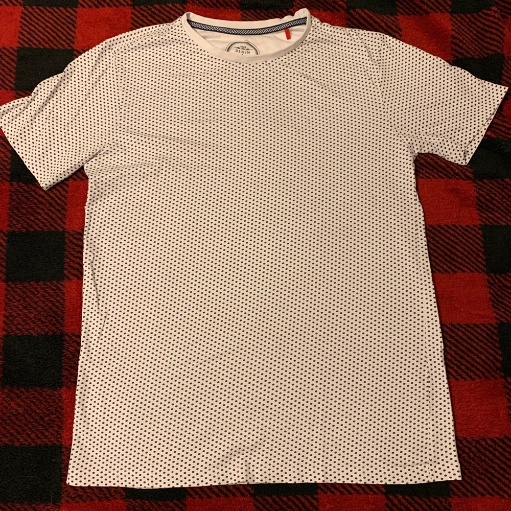 Men’s white shirt with navy dots